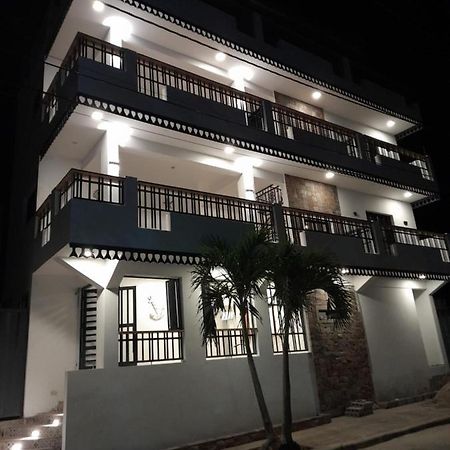 Hostal Marina Samana Kültér fotó