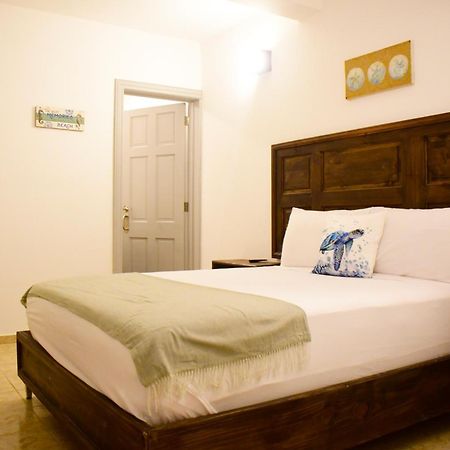 Hostal Marina Samana Kültér fotó
