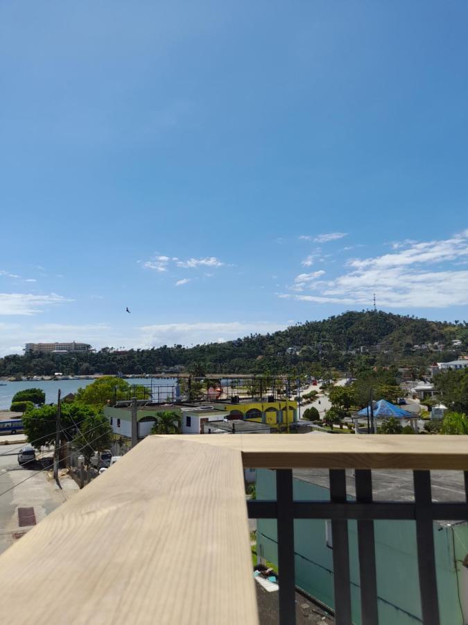Hostal Marina Samana Kültér fotó