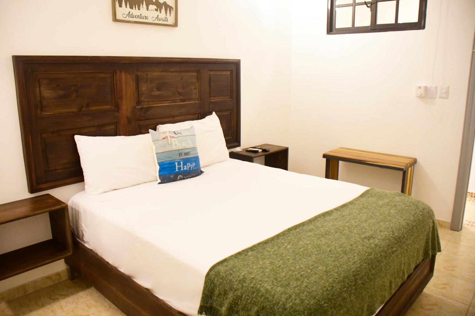 Hostal Marina Samana Kültér fotó