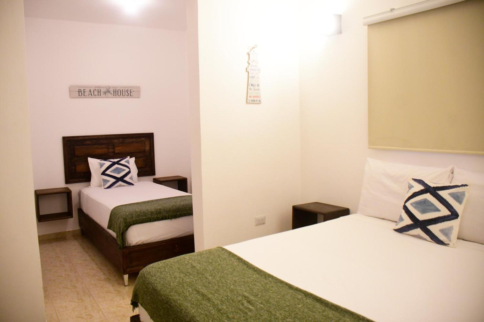Hostal Marina Samana Kültér fotó